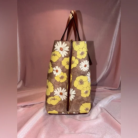 Authentic Coach Willow Tote 24 Floral Signature Canvas w/ Strap & Dust Bag - Picture 6 of 12